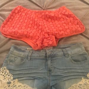 Ladies melon color shorts, denim crochet